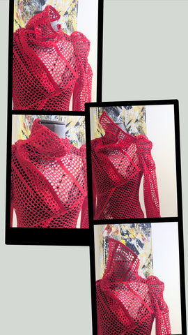 Piano long sleeve with wired funnel neck