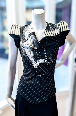 Elevator pinstripe cap-sleeve. ( In stock )